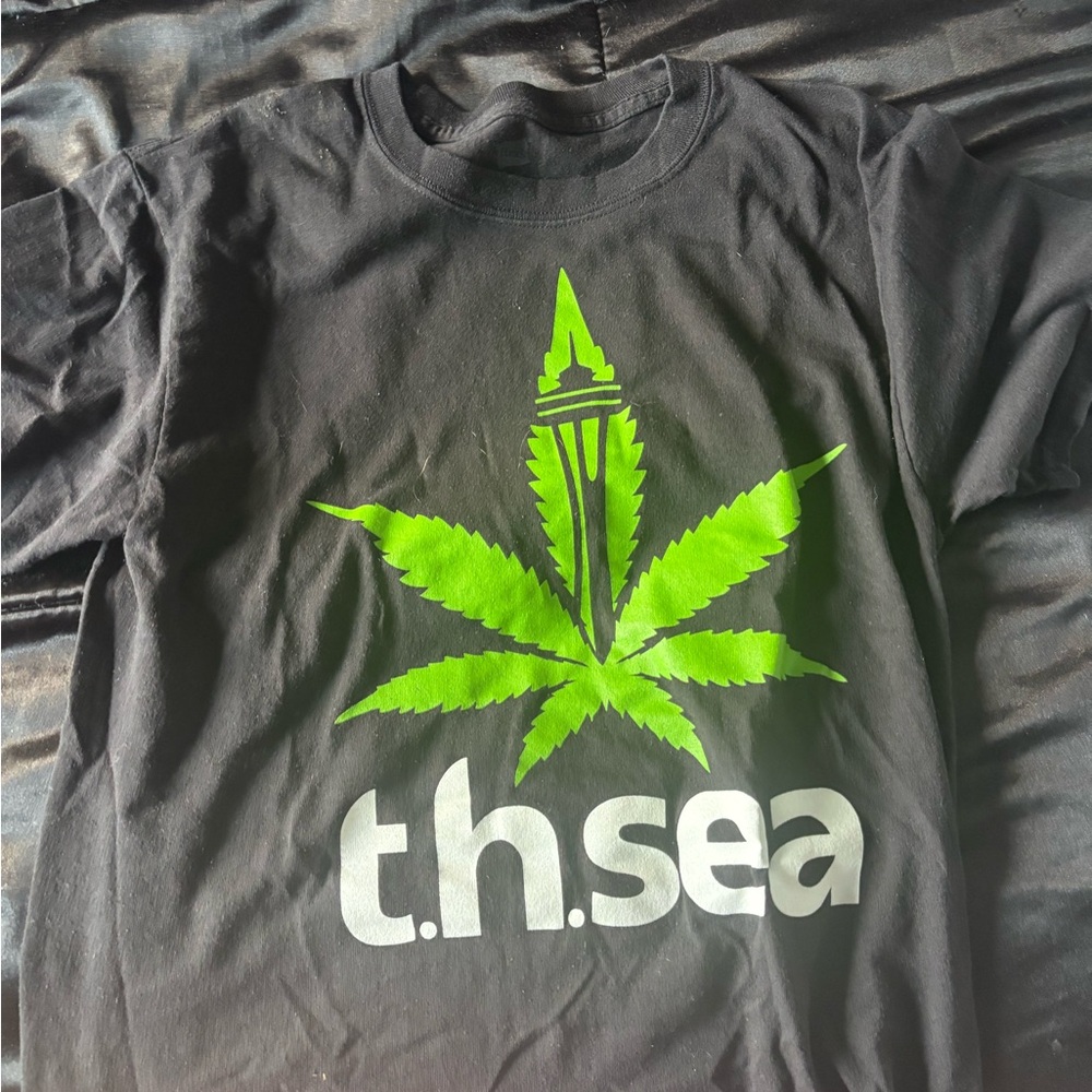 Gildan Black T-Shirt with Green Graphic